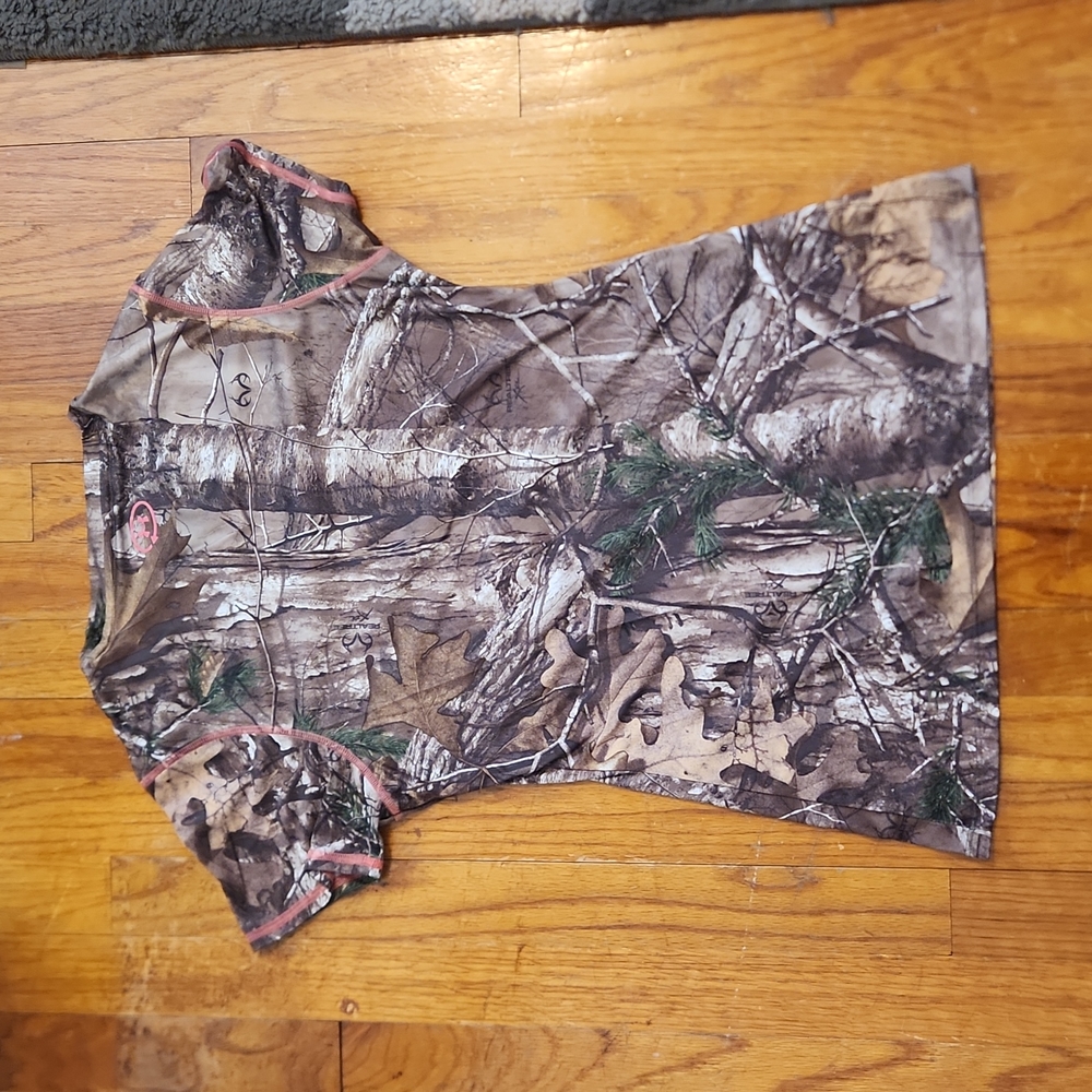 Women's Under Armour camo tee - Picture 4 of 4